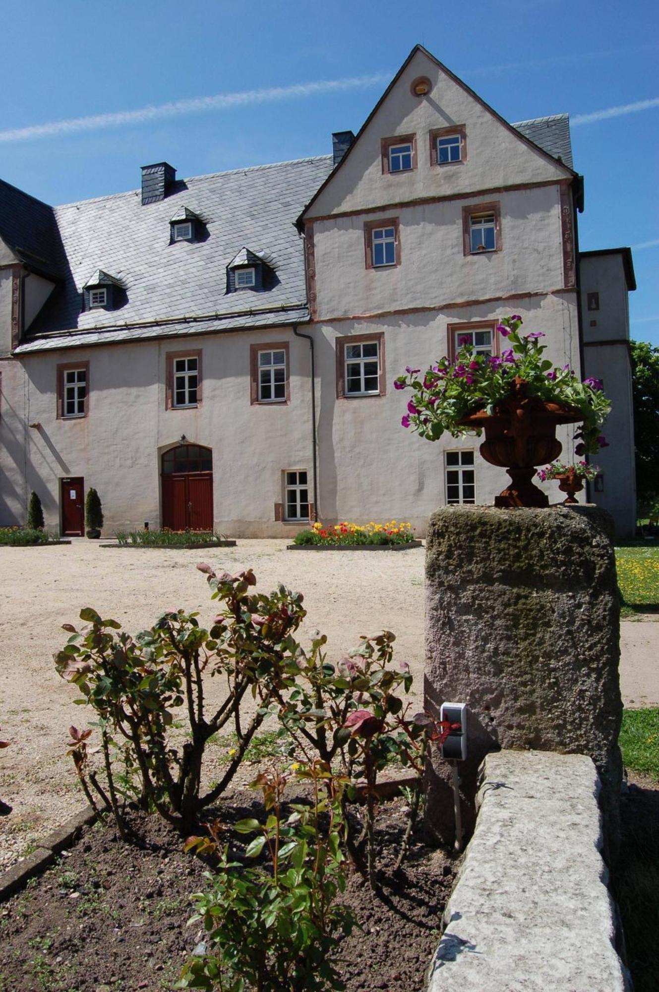 Schloss Hotel Wallhausen Wallhausen  Экстерьер фото